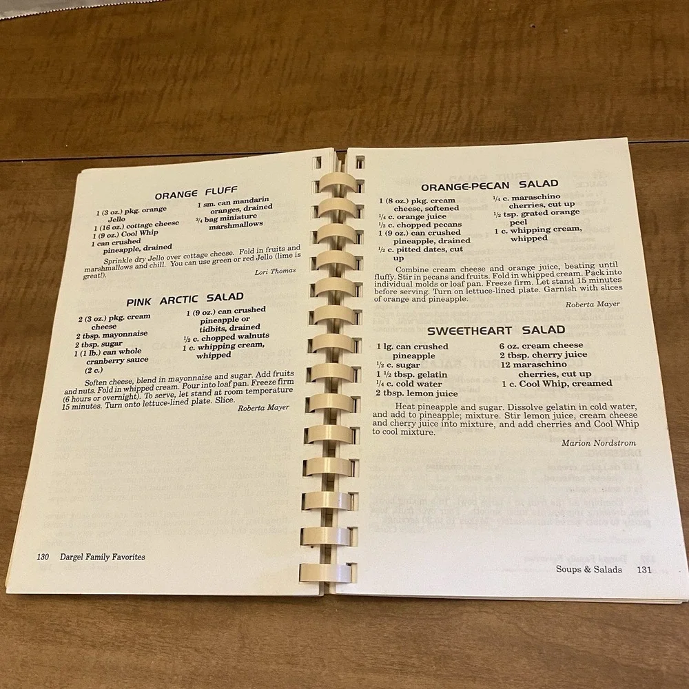 VTG Dargel Family Favorites Cookbook Sharon Peterson Lapeer Michigan Comb Bound